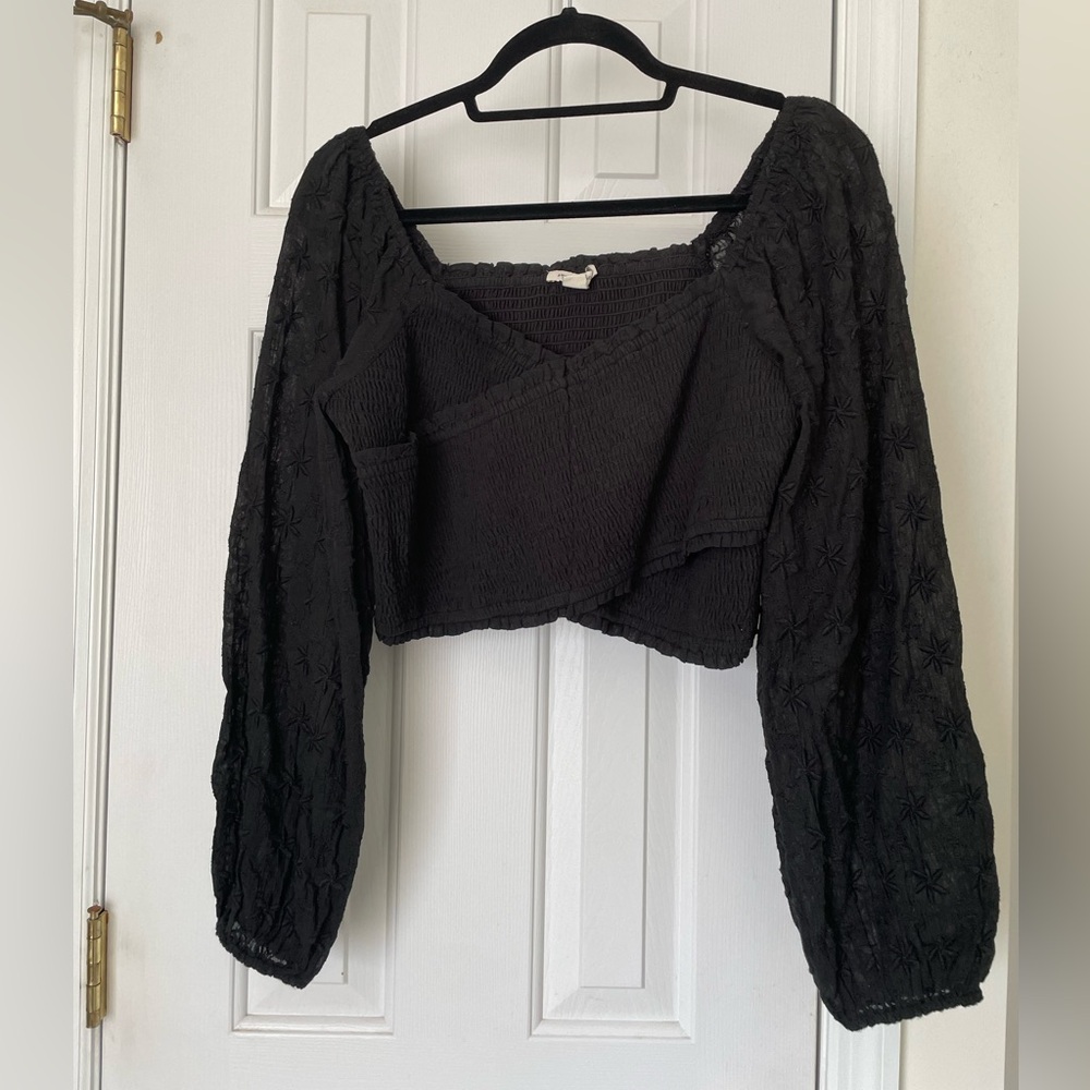 American Eagle Crop Top Blouse